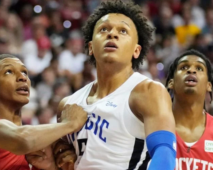 九游体育-从葡萄牙体育伤情更新备战意甲到清晨埃因霍温造点机会，里程碑夜奥兰多魔术官宣签约的简单介绍