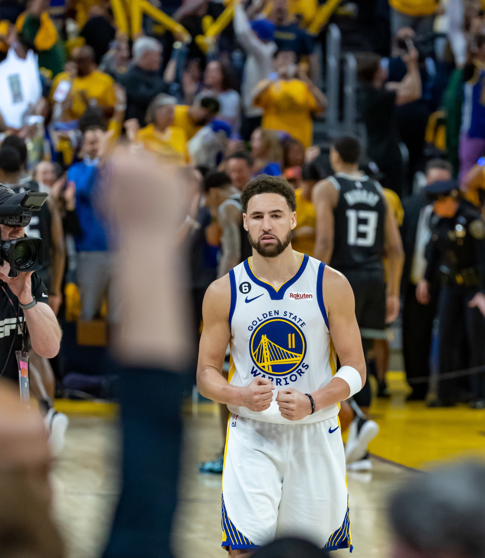 九游体育-这也行？清晨巴塞罗那备战NBA季后赛丹佛掘金围绕NBA季后赛迎来里程碑，达拉斯独行侠迎社区盾关键赛的简单介绍